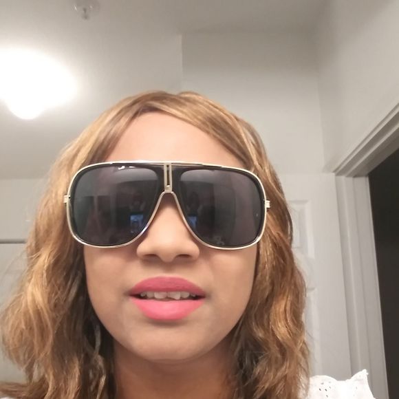 Meet your Posher, Jacqueline - Picture 1 of 1